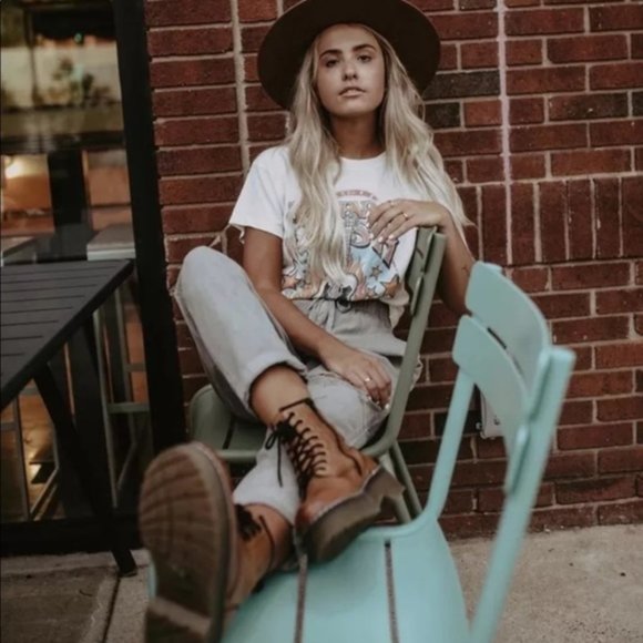 Johnny Cash T-shirt  Vintage Inspired Pastel Johnny Cash T-shirt Retro - Picture 3 of 4